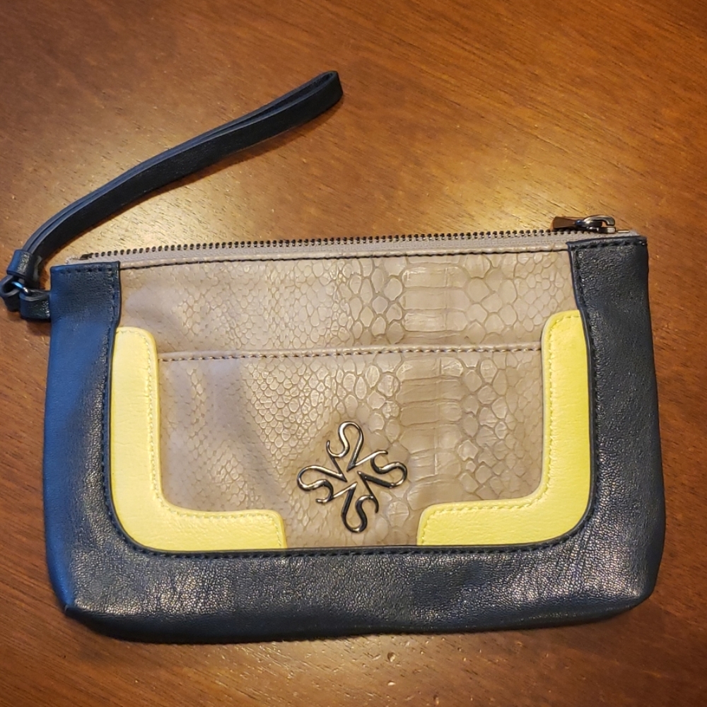 🍁 Simply Vera Clutch